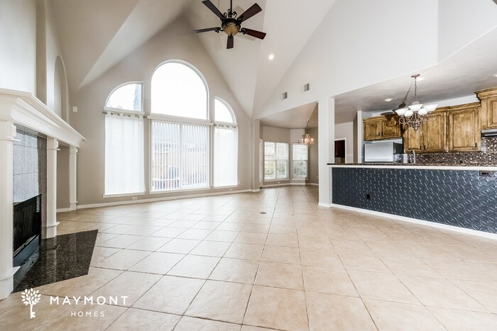 Building Photo - 14211 Orion Dr