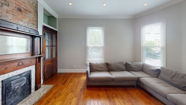 Building Photo - 1644 Forest Ave
