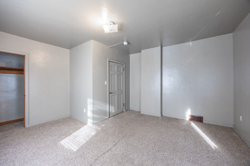 Building Photo - 308 Menoher Wy