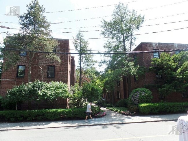 Primary Photo - 1 bedroom in Brookline MA 02446