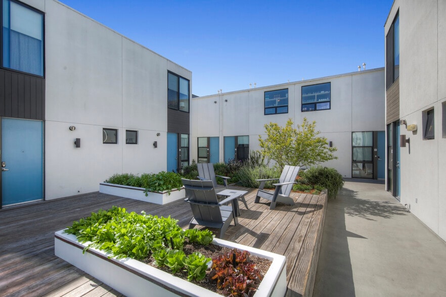 Building Photo - Abbot Lofts