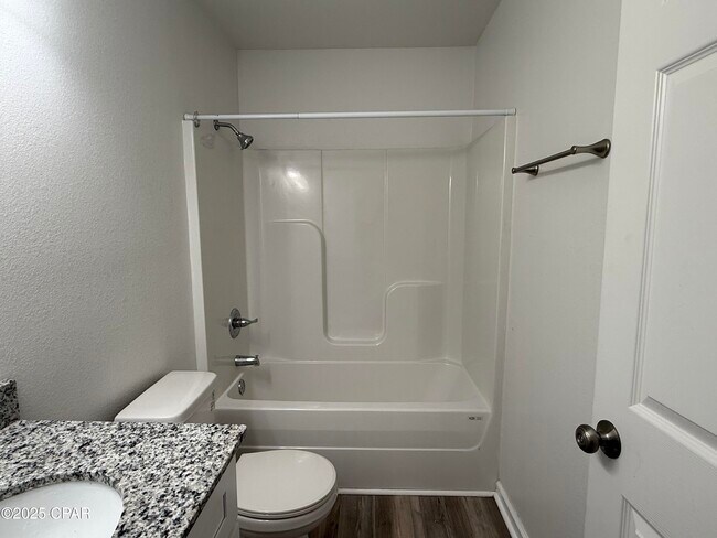 Building Photo - 130 Beulah Ave