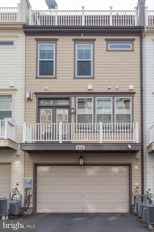 Building Photo - 408 Hendrix Ave