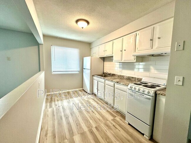 Building Photo - 4420 S 25th St