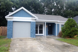 Building Photo - 205 Regal Park Dr