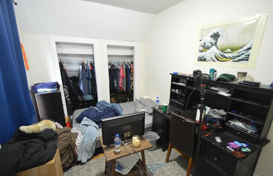 Building Photo - 25 Pratt St