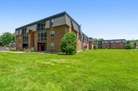 Building Photo - 16 Brookside Ave