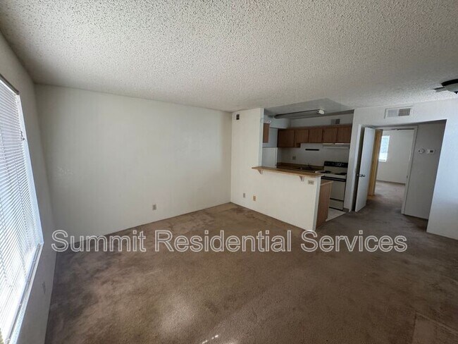 Building Photo - 3525 E 3rd St