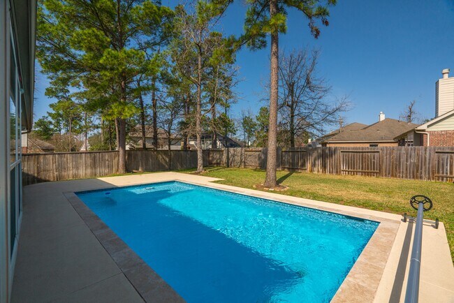 Building Photo - 135 S Rocky Point Cir