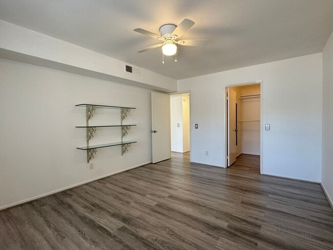 Building Photo - 6878 Navajo Rd