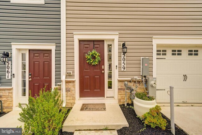Building Photo - 5059 Silver Oak Dr