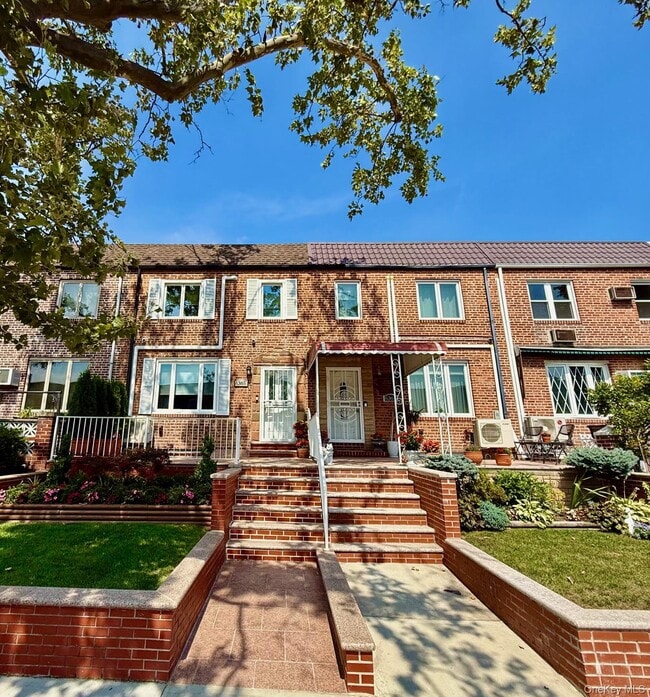 Primary Photo - 63-65 76th St