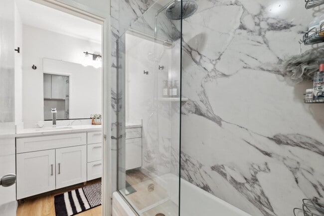 Building Photo - 505 Cypress Point Dr