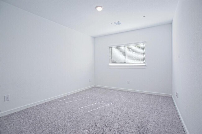 Building Photo - 2234 Memory Oaks Dr