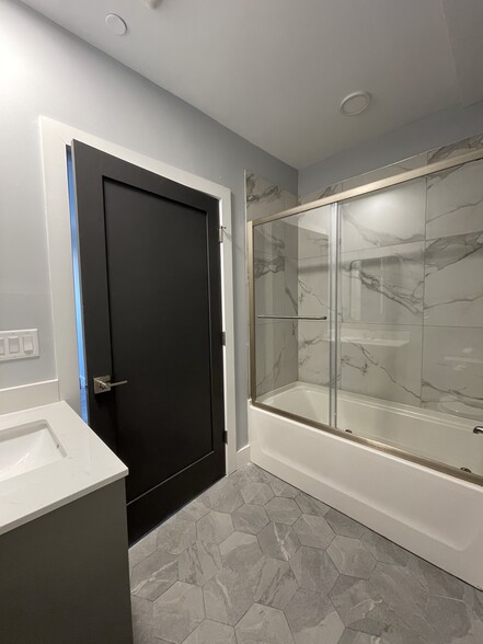 Building Photo - 367 Western Ave