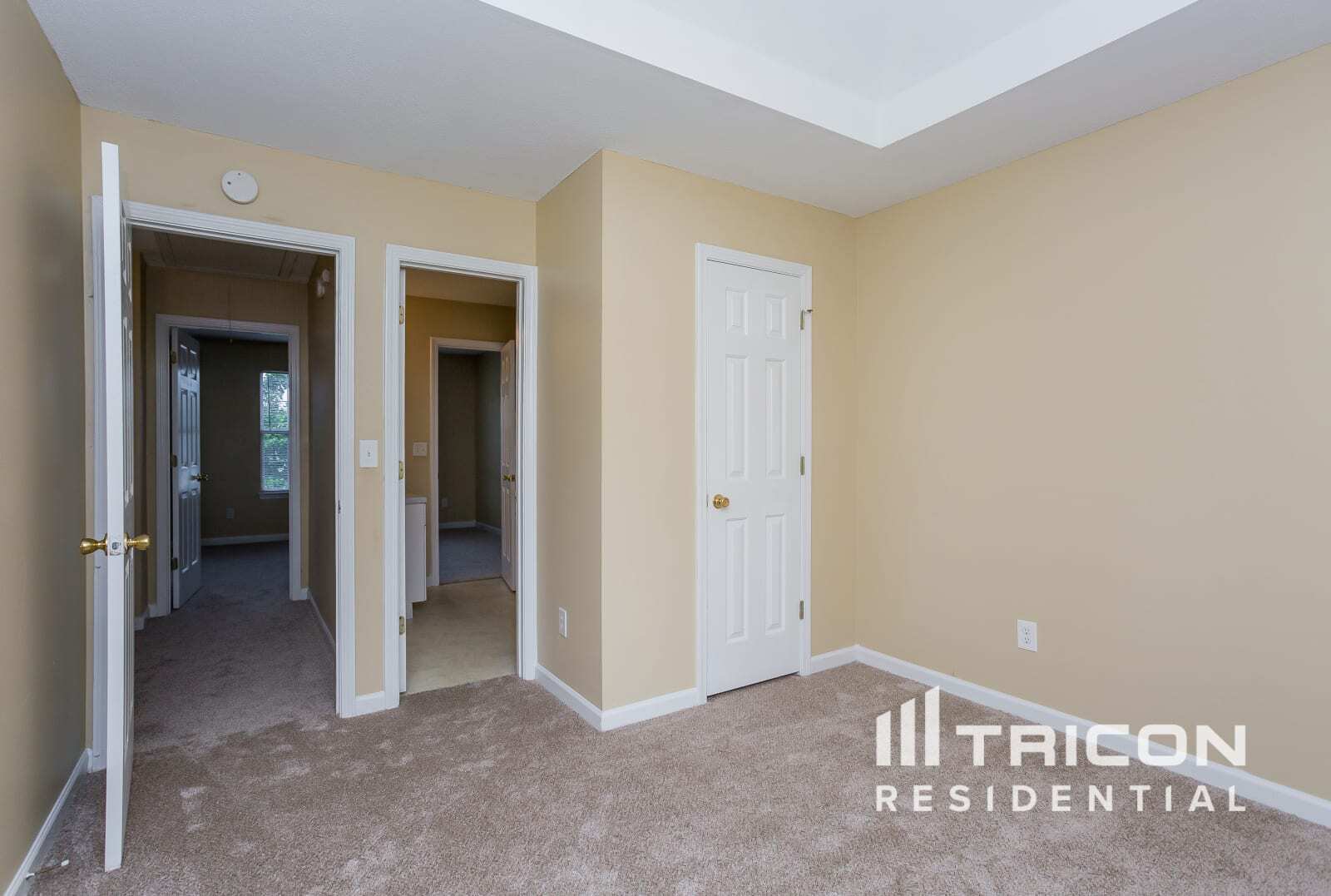 Building Photo - 1420 Spring Hill Run