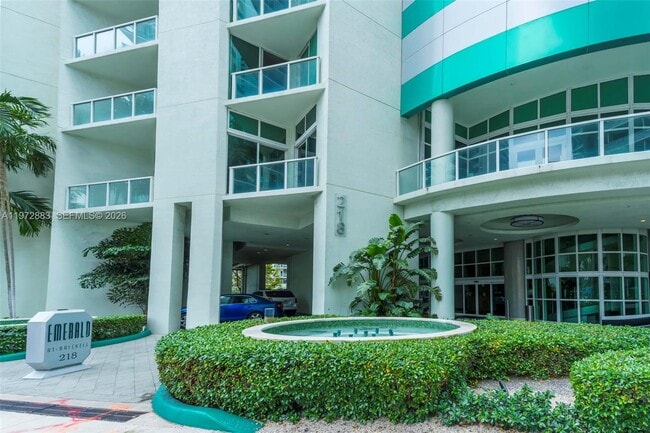 Building Photo - 218 SE 14th St