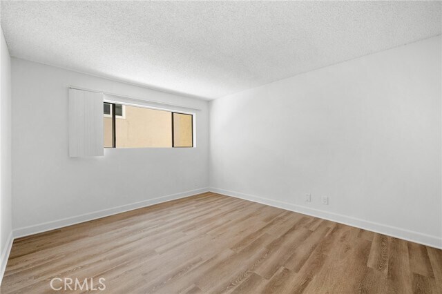 Building Photo - 1142 Stanley Ave