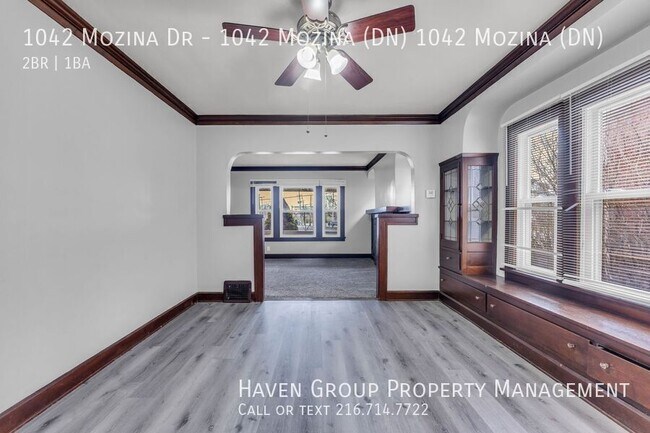 Building Photo - 1042 Mozina Dr