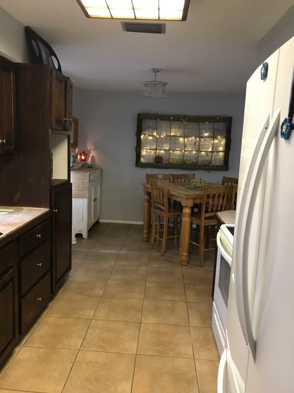 Building Photo - 5-Bedroom Pool Home with 2 Full Baths - Spacious 2373 Sq Ft Home in Englewood's Prime Location!"