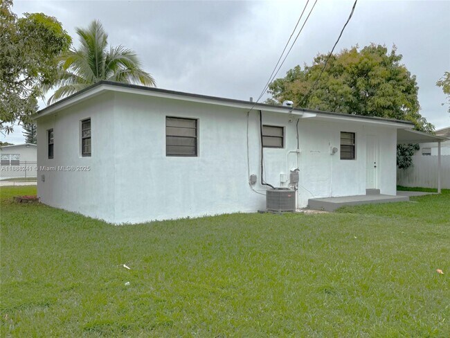Building Photo - 18711 SW 316th Terrace