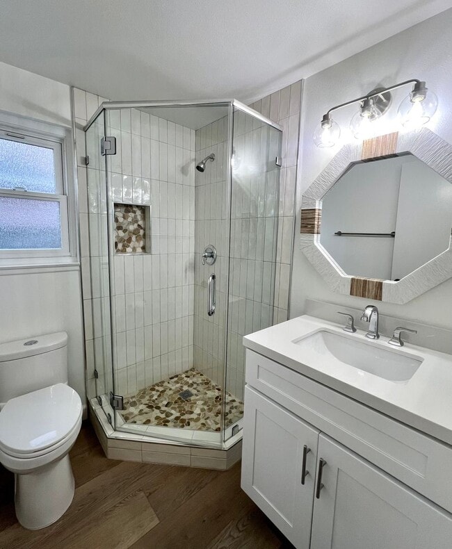 Building Photo - Rare 4 Bedroom pool home available in Cypress