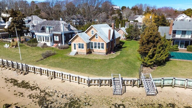 Building Photo - 6 Bay Rd