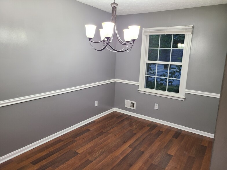 Building Photo - 6604 Birchline Blvd