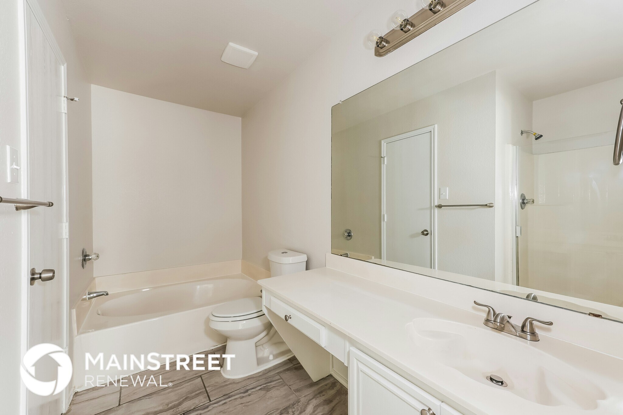 Building Photo - 204 Meadowbrooke Dr