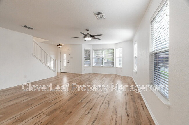 Building Photo - 818 Quitman Oak