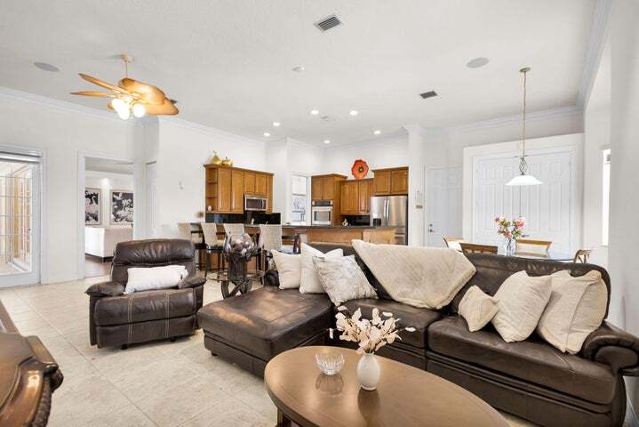 Building Photo - 4754 130th Ave N