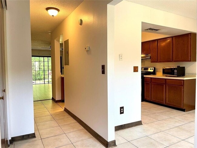 Building Photo - 4006 Huxford Ct