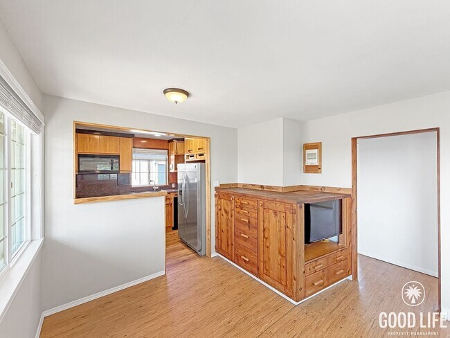 Building Photo - Beautiful 2BD/1BA W/ In-Unit Laundry, Private Pool, and Large Backyard in Linda Vista!