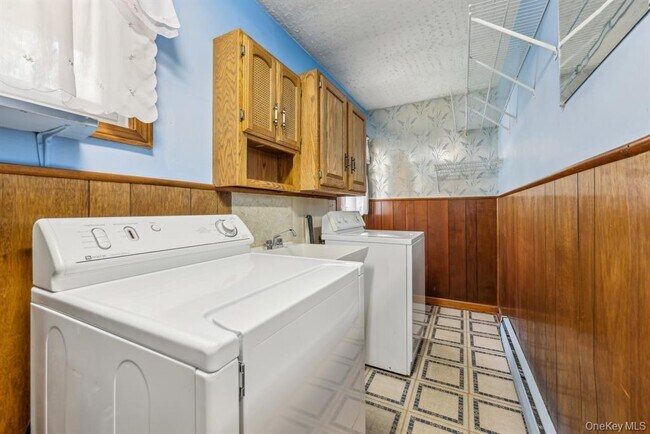Building Photo - 57 Edgewood Dr