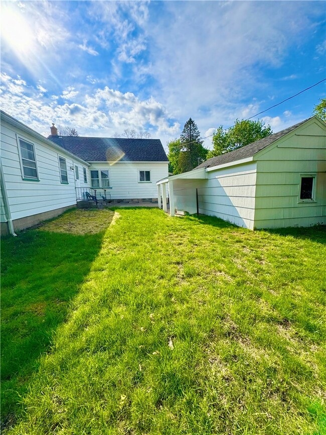 Building Photo - 508 Roosevelt Rd