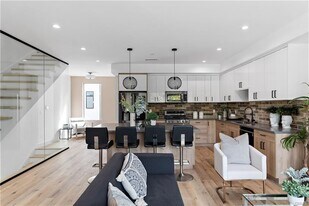 Building Photo - 11857 W Flower Ln