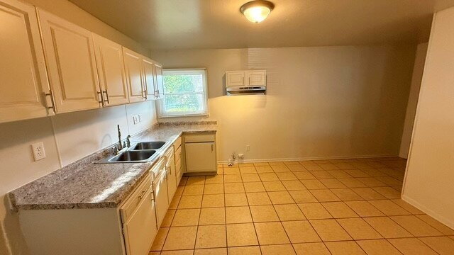 Building Photo - WESTSIDE - 3 BEDROOM RANCH HOME AVAILABLE NOW!