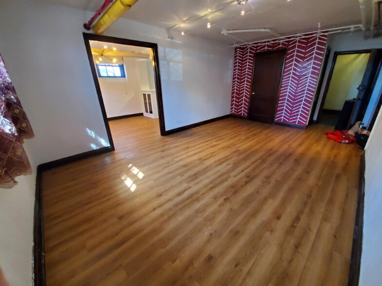 Building Photo - 963 Logan St