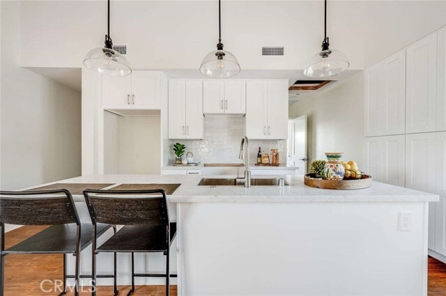 Building Photo - 117 N Vista Bonita Ave