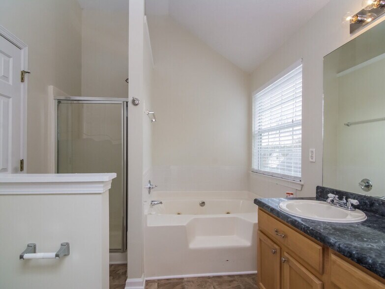Building Photo - 4710 Millenium View Ct SW