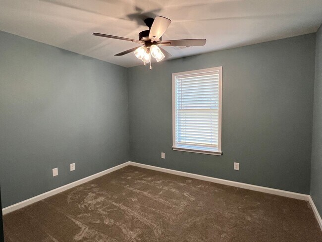 Building Photo - Home for rent in Prattville