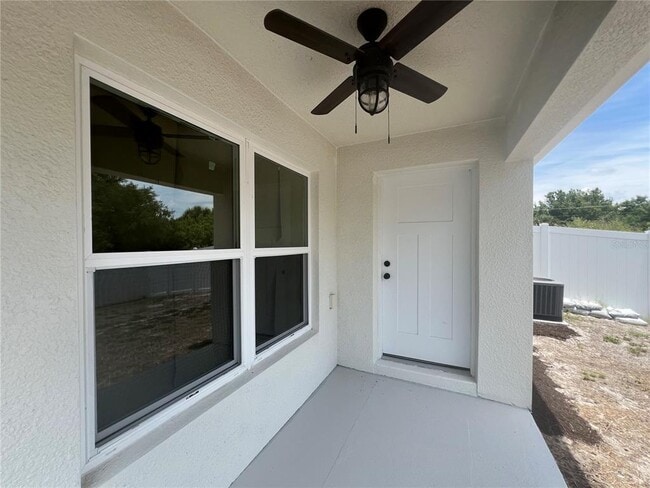 Building Photo - 12073 Henley Ave