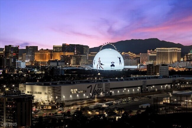 Building Photo - 3111 Bel Air Dr