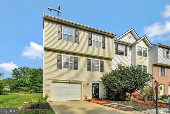 Building Photo - 2647 Longbow Ct
