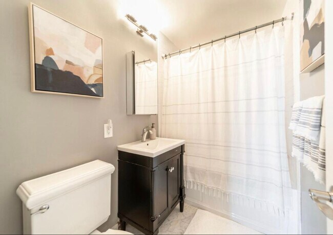 Building Photo - 187 WAYNE St