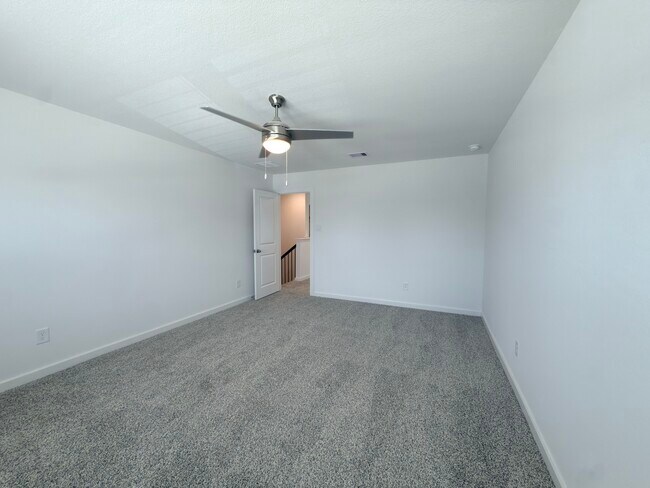 Building Photo - 3563 Lovebird Ln