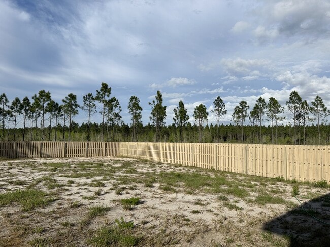 Building Photo - 345 Mcclelland Lp NE