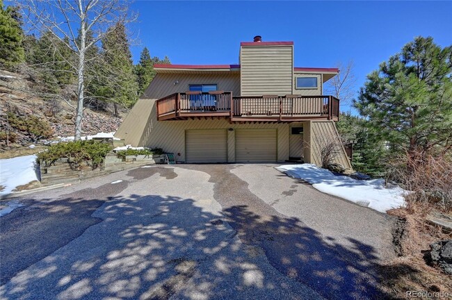 Building Photo - 131 Meadow Ln