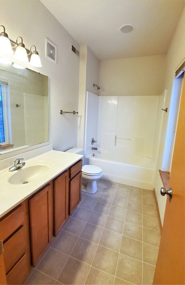 Building Photo - $1,450 | 2 Bedroom, 2 Bathroom Condo | Pets Negotiable | Available for August 1st, 2026 Move In!