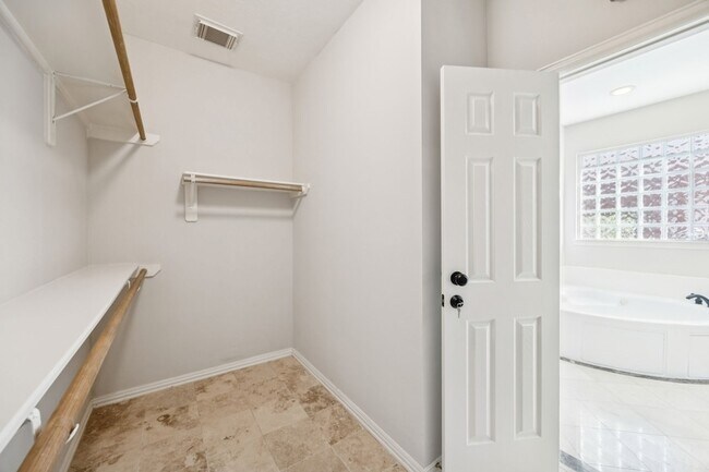 Building Photo - 3002 Autumn Cove Ct